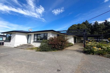 Photo of property in 61 Half Mile Road, Tuatapere, 9620