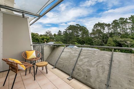 Photo of property in 8e/20 Ian Marwick Place, Birkenhead, Auckland, 0626