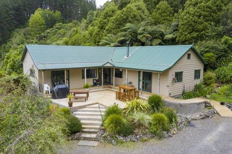 Photo of property in 906 Otaki Gorge Road, Hautere, Otaki, 5582