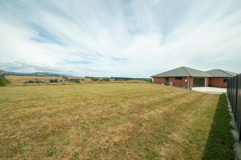 Photo of property in 10 Varsity Heights, Fitzherbert, Palmerston North, 4410