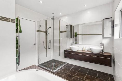 Photo of property in 26 Coromandel Crescent, Mairangi Bay, Auckland, 0630