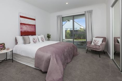Photo of property in 29 Waterstock Way, Parklands, Christchurch, 8083