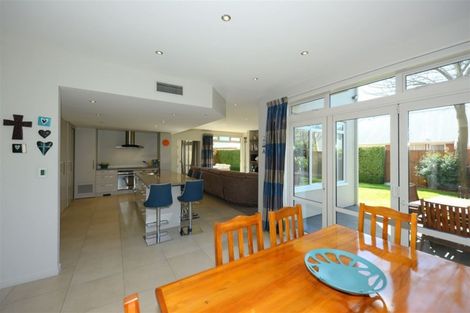 Photo of property in 156a Avonhead Road, Ilam, Christchurch, 8041