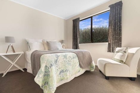 Photo of property in 53 Gilbass Avenue, Hamilton Lake, Hamilton, 3204