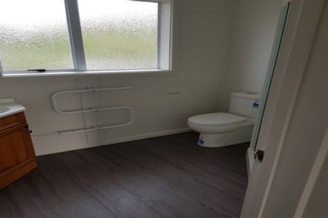 Photo of property in 17 Haslett Place, Upper Riccarton, Christchurch, 8041