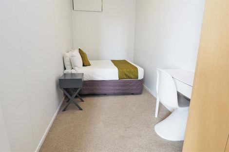 Photo of property in Twin Towers, 402/17 Putney Way, Manukau, Auckland, 2104