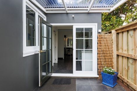 Photo of property in 110 Te Awe Awe Street, Hokowhitu, Palmerston North, 4410