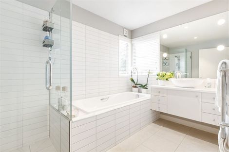 Photo of property in 8a Macmillan Avenue, Cashmere, Christchurch, 8022