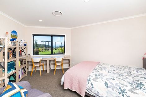 Photo of property in 229 Eskridge Drive, Eskdale, Napier, 4182