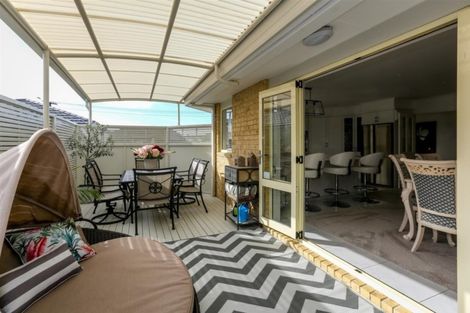 Photo of property in 4 Morley Street, New Plymouth, 4310