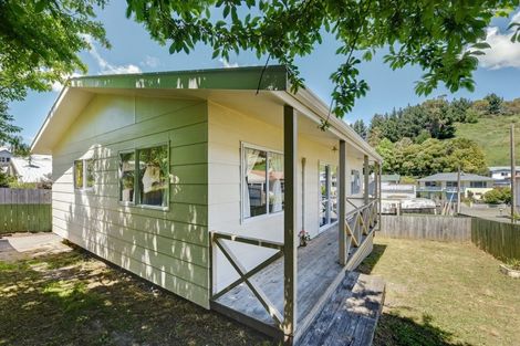 Photo of property in 2/69 Toi Toi Street, Toi Toi, Nelson, 7010