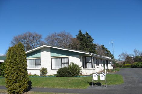 Photo of property in 16a Hornsby Street, Carterton, 5713