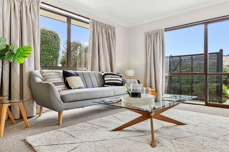 Photo of property in 31 Laing Crescent, Heathcote Valley, Christchurch, 8022