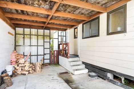 Photo of property in 2/79 Gemstone Drive, Birchville, Upper Hutt, 5018