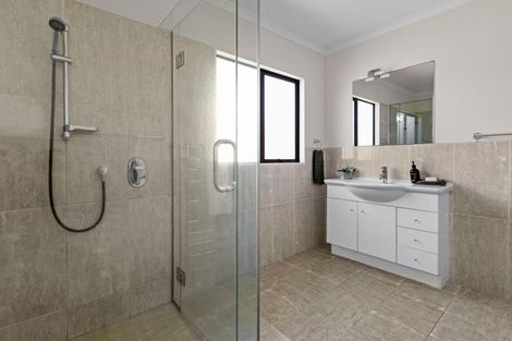 Photo of property in 6 Malbec Way, Greenmeadows, Napier, 4112