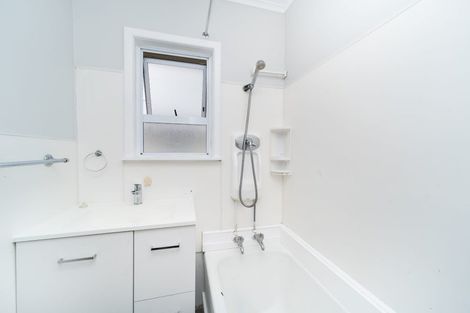 Photo of property in 21-21a Nottingham Avenue, Awapuni, Palmerston North, 4412