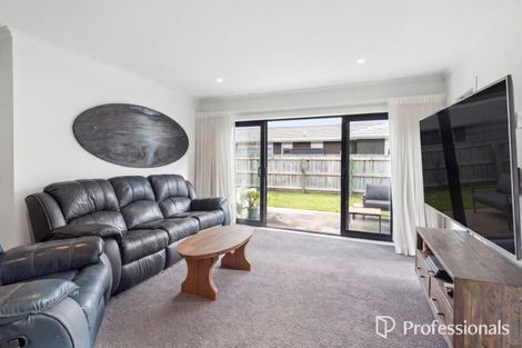 Photo of property in 17 Ford Road, Manor Park, Lower Hutt, 5019
