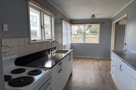 Photo of property in 18 Glenburn Place, Papakura, 2110