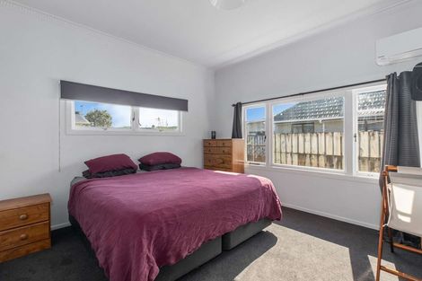 Photo of property in 8 Howden Street, Waiuku, 2123