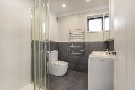 Photo of property in 7 Flaunty Place, West Harbour, Auckland, 0618