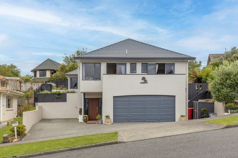 Photo of property in 11 Ruapehu Drive, Fitzherbert, Palmerston North, 4410