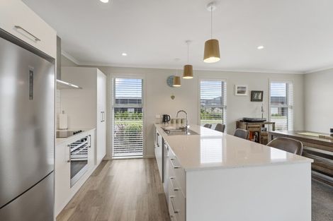 Photo of property in 3 Tapuhikura Street, Waikanae, 5036