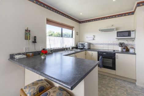 Photo of property in 29 Karaka Street, Otaki Beach, Otaki, 5512