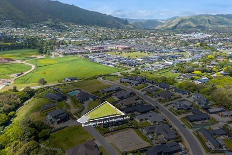 Photo of property in 10 Piwakawaka Way, Waikanae, 5036