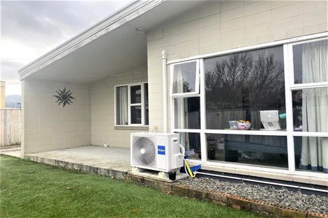 Photo of property in 2/571 Fergusson Drive, Trentham, Upper Hutt, 5018