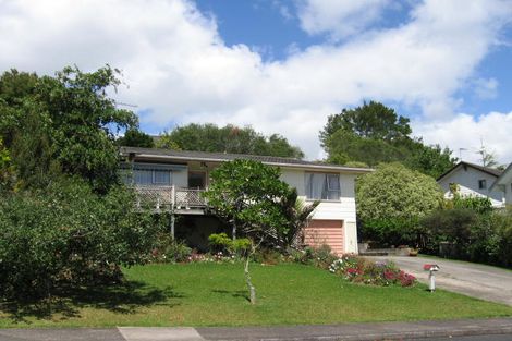 Photo of property in 38 Simon Ellice Drive, Bayview, Auckland, 0629