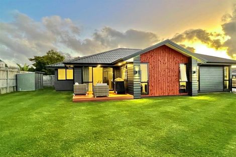 Photo of property in 3 Abernethy Way, Patumahoe, Pukekohe, 2679