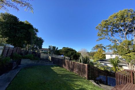 Photo of property in 107 Weatherly Road, Torbay, Auckland, 0630