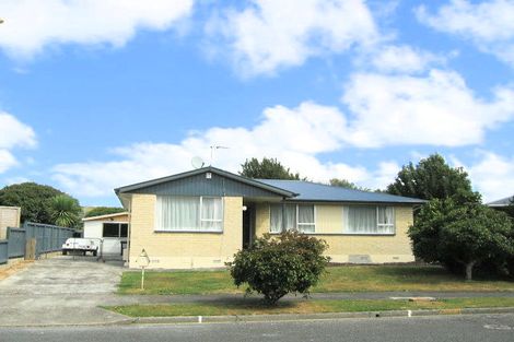 Photo of property in 8 Akron Grove, Totara Park, Upper Hutt, 5018