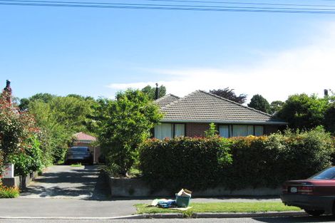 Photo of property in 15 Staveley Street, Avonhead, Christchurch, 8042