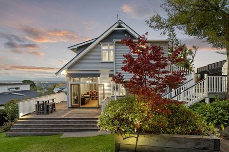 Photo of property in 126 Hackthorne Road, Cashmere, Christchurch, 8022