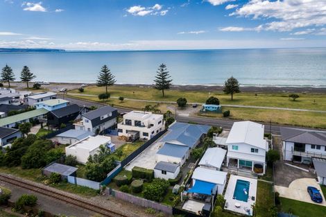 Photo of property in 18 The Esplanade, Westshore, Napier, 4110