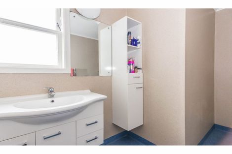 Photo of property in 63 Konini Road, Titirangi, Auckland, 0604