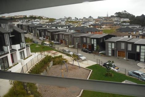 Photo of property in 2/10 Silver Moon Road, Albany Heights, Auckland, 0632