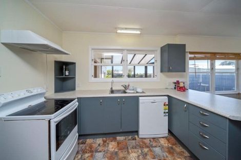 Photo of property in 25 Hunter Street, Hawera, 4610
