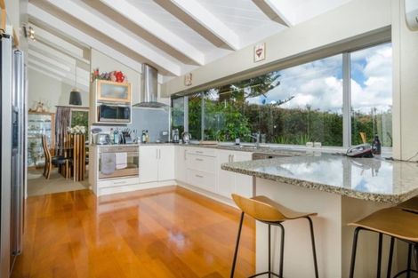 Photo of property in 79 Tawa Road, Kumeu, 0891