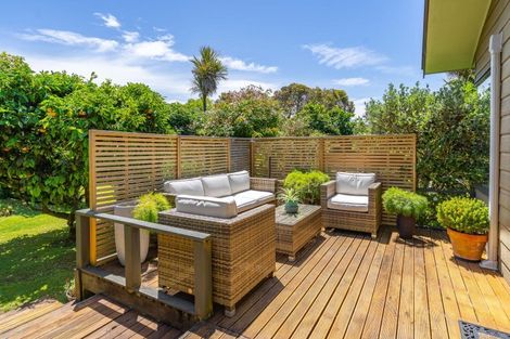 Photo of property in 37 Regent Street, Martinborough, 5711