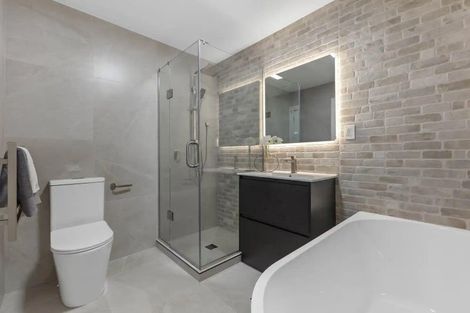 Photo of property in 20 Barrie Avenue, Papatoetoe, Auckland, 2025