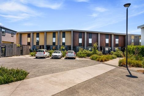 Photo of property in 14 Arvo Lane, Hobsonville, Auckland, 0616