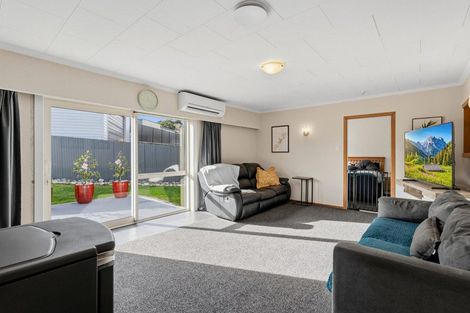 Photo of property in 12 Charles Street, East Gore, Gore, 9710