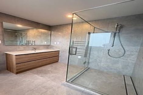 Photo of property in 86a Tiriwa Drive, Massey, Auckland, 0614