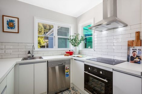 Photo of property in 87 Hair Street, Wainuiomata, Lower Hutt, 5014