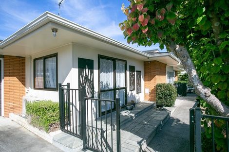 Photo of property in 10 Woodstock Crescent, Leamington, Cambridge, 3432