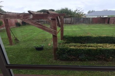 Photo of property in 8 Ashby Place, Bryndwr, Christchurch, 8052