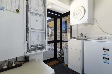 Photo of property in 317b Devonport Road, Tauranga, 3110