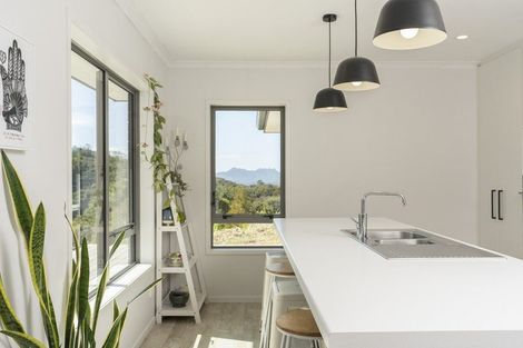 Photo of property in 33 Ngapuke Lane, Parua Bay, Onerahi, 0192